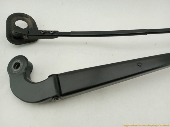 Maserati Quattroporte Pair Of Front Windshield Wiper Arms