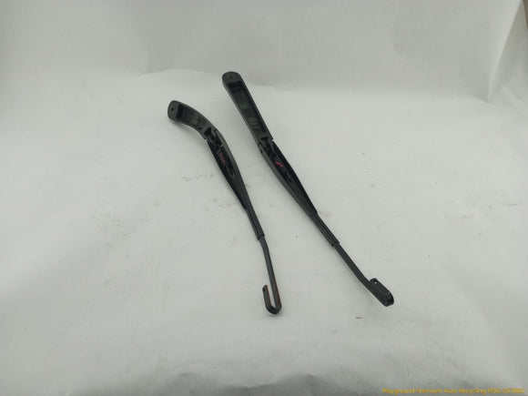 Saab 9-3 Pair Of Windshield Wiper Arms