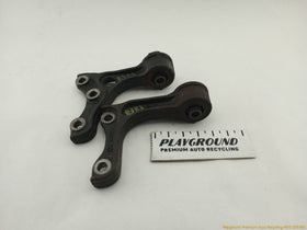 Toyota 4Runner Pair Of Front Differential Support Brackets