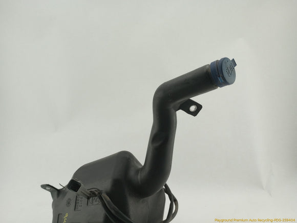 Maserati Quattroporte Windshield Washer Reservoir