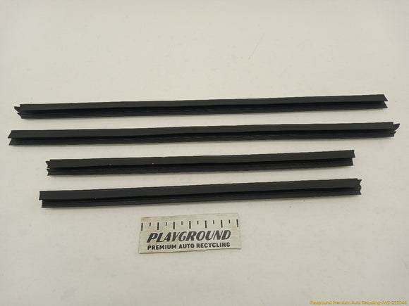 Saab 9-3 Set Of Exterior Window Sweep Trim