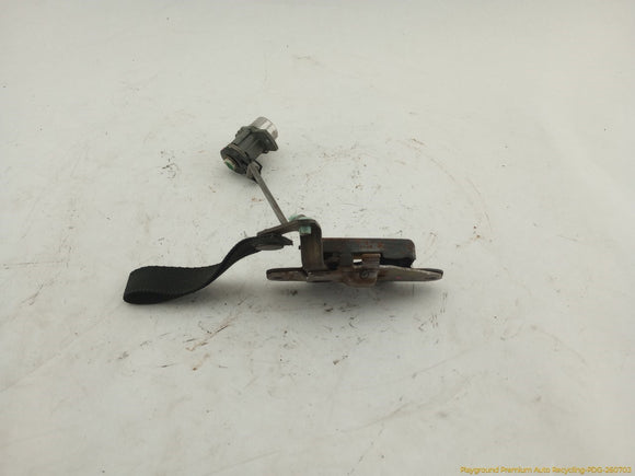 Honda Prelude Trunk Latch & Lock Cylinder Assembly