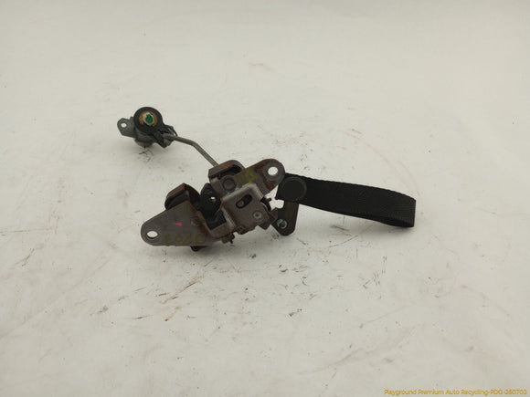 Honda Prelude Trunk Latch & Lock Cylinder Assembly
