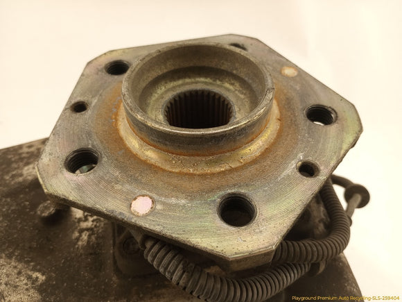 Maserati Quattroporte Passenger Right Front Spindle Knuckle Hub