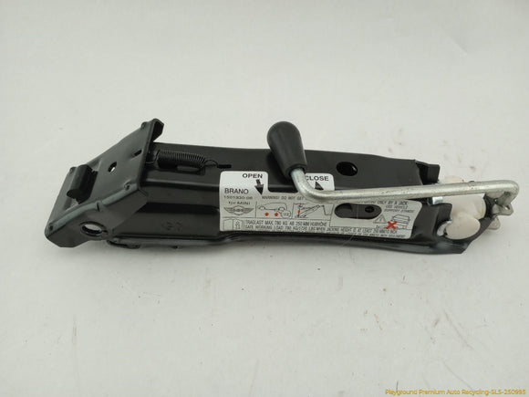 Mini Clubman Vehicle Jack & Tools