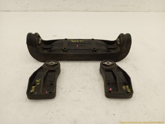 Maserati Quattroporte Set Of Rear Differential Carrier Support Mount Brackets