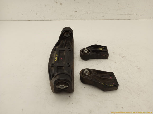Maserati Quattroporte Set Of Rear Differential Carrier Support Mount Brackets