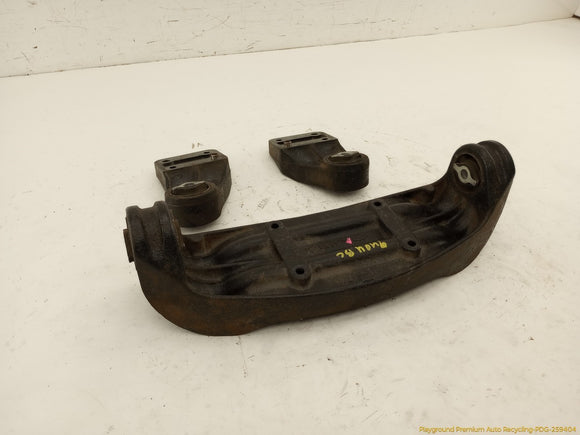 Maserati Quattroporte Set Of Rear Differential Carrier Support Mount Brackets
