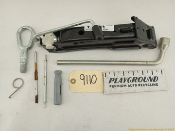Mini Clubman Vehicle Jack & Tools