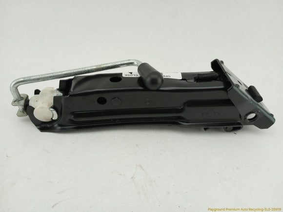 Mini Clubman Vehicle Jack & Tools