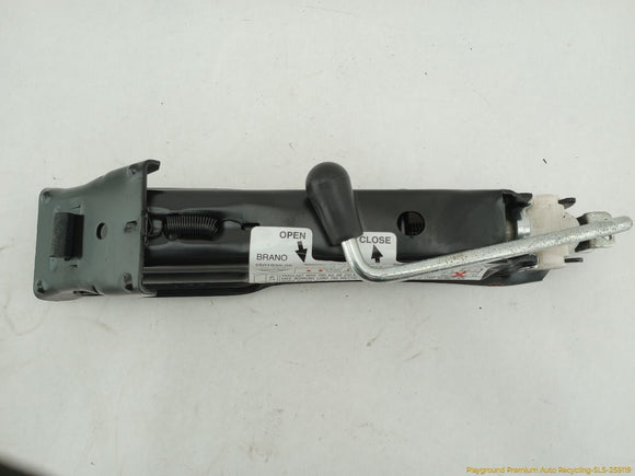 Mini Clubman Vehicle Jack & Tools