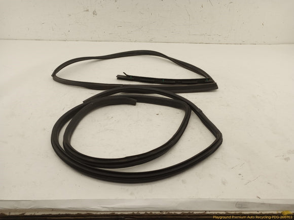 Honda Prelude Pair Of Front Door Seal Weatherstrips