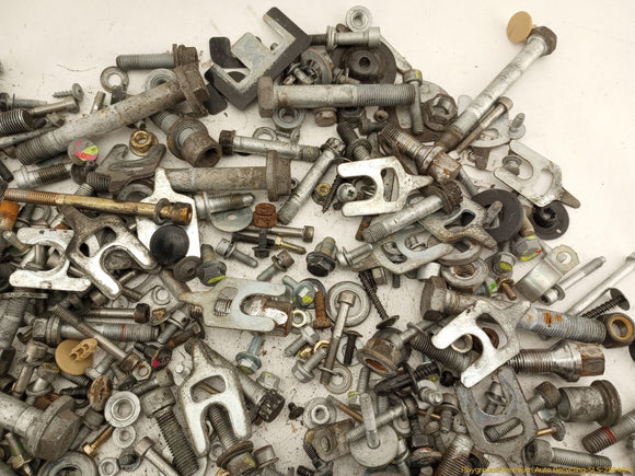 Maserati Quattroporte Dismantling Hardware Fasteners Bolts & Nuts