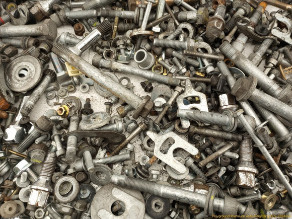 Maserati Quattroporte Dismantling Hardware Fasteners Bolts & Nuts