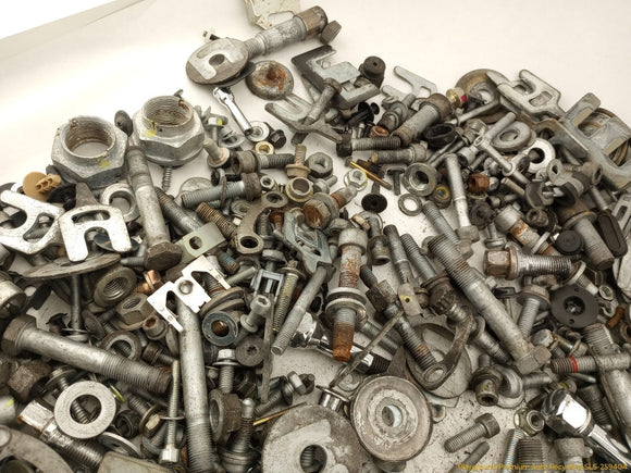Maserati Quattroporte Dismantling Hardware Fasteners Bolts & Nuts