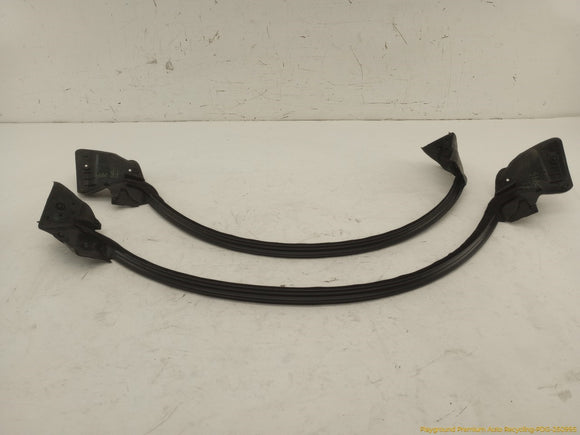 Mini Clubman Pair Of Front Door Window Seals