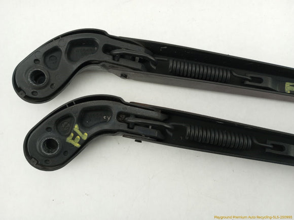 Mini Clubman Pair Of Front Windshield Wiper Arms