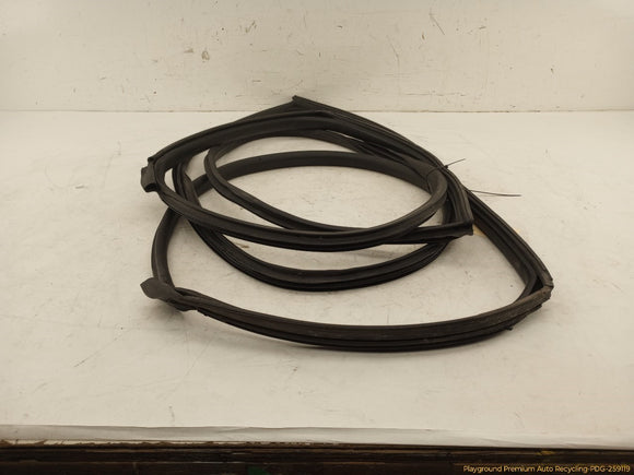 Mini Clubman Passenger Right Front Door Seal Weatherstrip