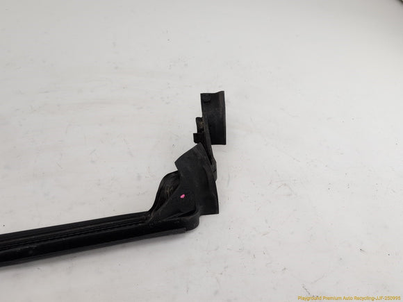 Mini Clubman Passenger Right B Pillar Door Molding
