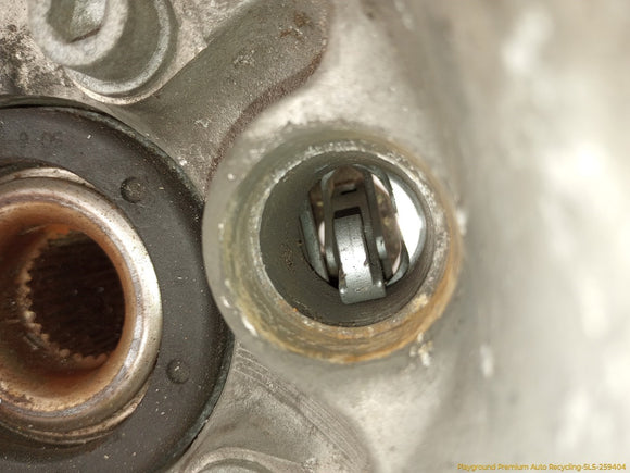 Maserati Quattroporte Driver Left Rear Spindle Knuckle Hub