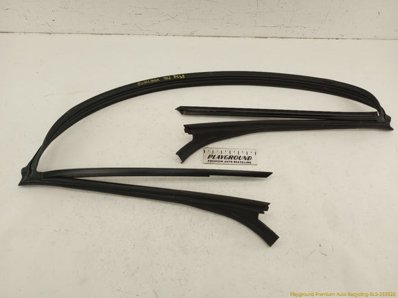 Saab 9-3 Front Windshield Molding Seal