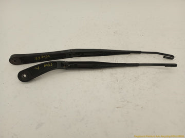 Saab 9-3 Pair Of Windshield Wiper Arms - 0