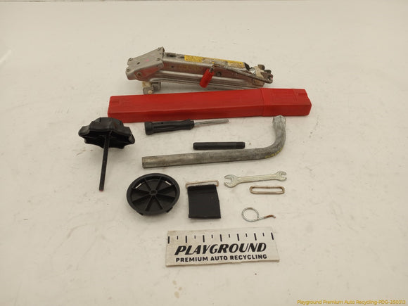 Audi TT Vehicle Jack & Tools Kit