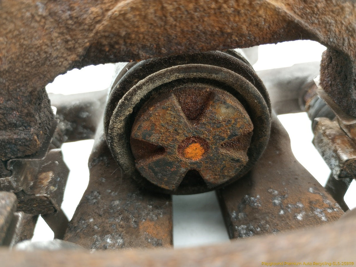 Mini Clubman Pair Of Rear Brake Calipers | Playground PAR