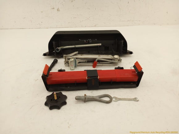 Audi TT Vehicle Jack & Tools Kit
