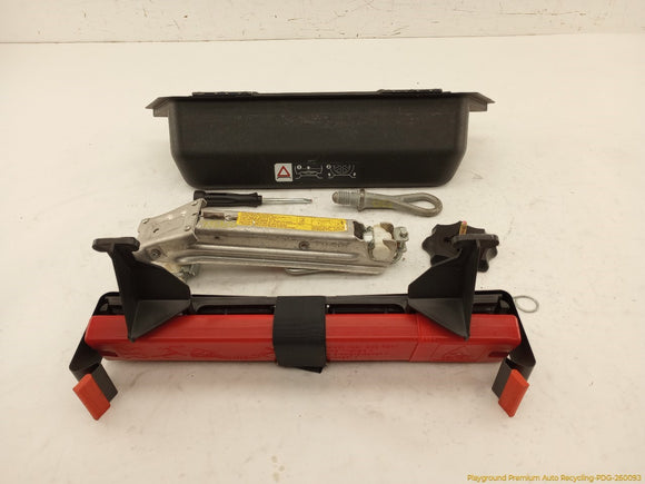 Audi TT Vehicle Jack & Tools Kit