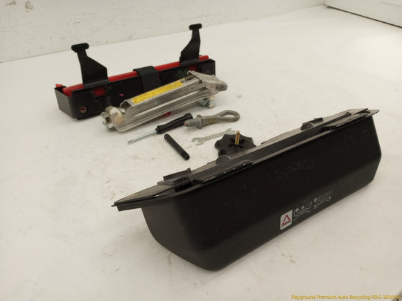 Audi TT Vehicle Jack & Tools Kit