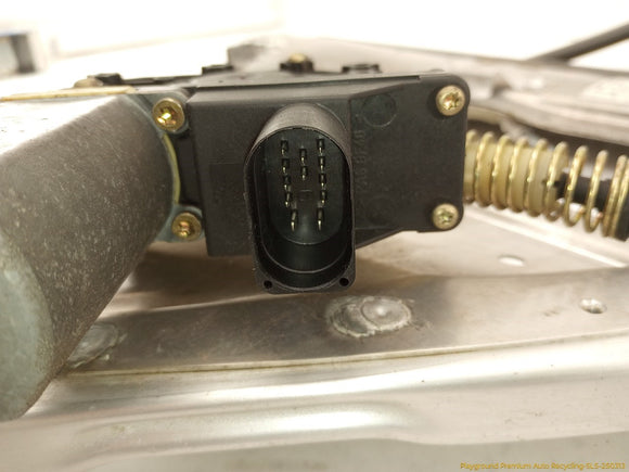 Audi TT Passenger Right Front Door Window Regulator
