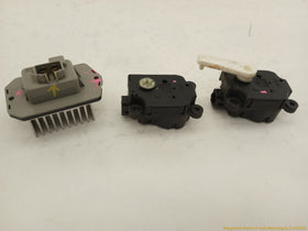 Land Rover LR3 Set Of Heater Vent Flap Actuators - 0