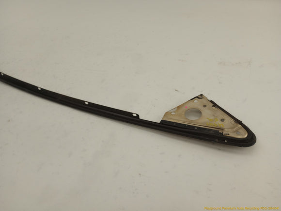 Lincoln Mark VIII Front Right Upper Window Seal Molding Strip