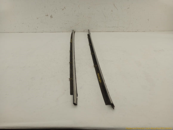 Lincoln Mark VIII Pair Of Front Door Exterior Seal Molding Strips