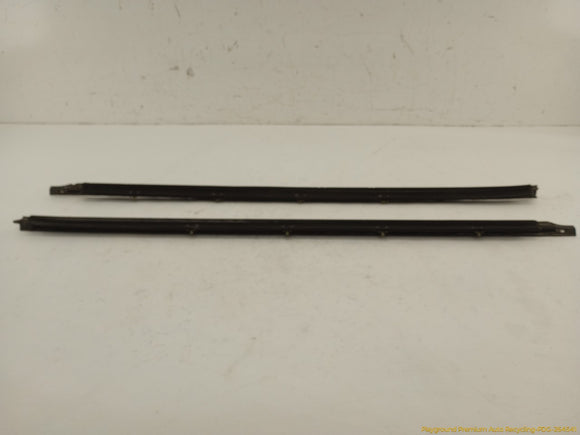 Lincoln Mark VIII Pair Of Front Door Exterior Seal Molding Strips