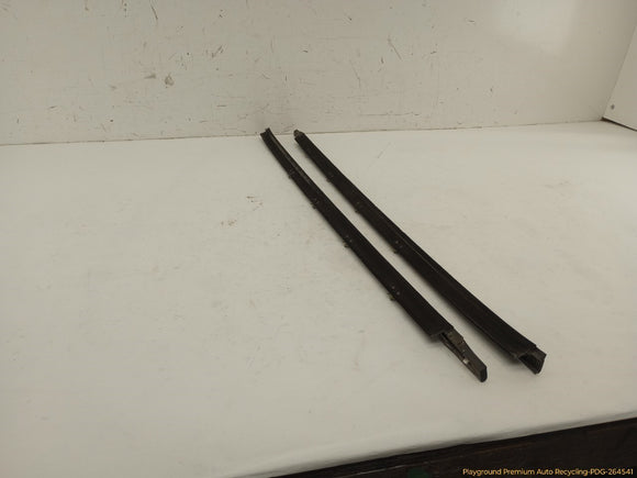 Lincoln Mark VIII Pair Of Front Door Exterior Seal Molding Strips