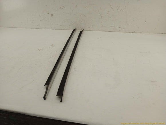Lincoln Mark VIII Pair Of Front Door Exterior Seal Molding Strips