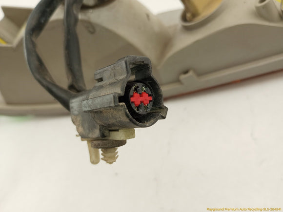 Lincoln Mark VIII Passenger Right Front Turn Signal Lamp