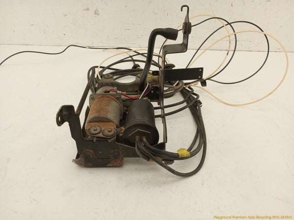 Lincoln Mark VIII Air Suspension Compressor Pump & Line Set
