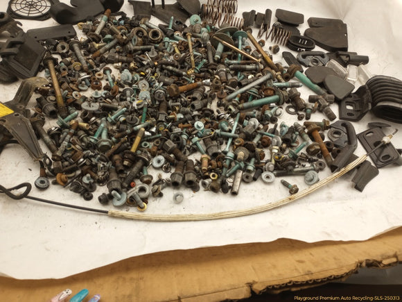 Audi TT Dismantling Hardware Fasteners Bolts & Nuts