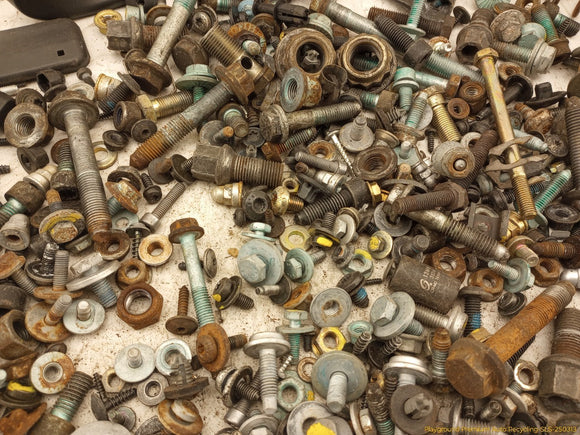 Audi TT Dismantling Hardware Fasteners Bolts & Nuts