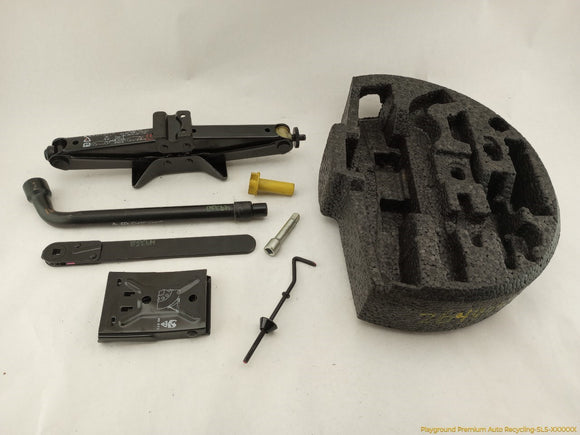 Jaguar XK8 Vehicle Jack & Tools Set