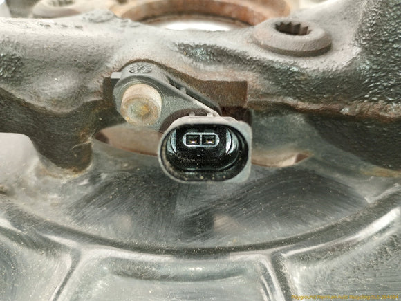 Volkswagen GTI Passenger Right Front Spindle Knuckle Hub