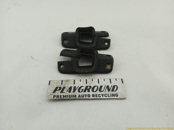 Saab 9-5 Pair Of Tailgate Seal Grommets