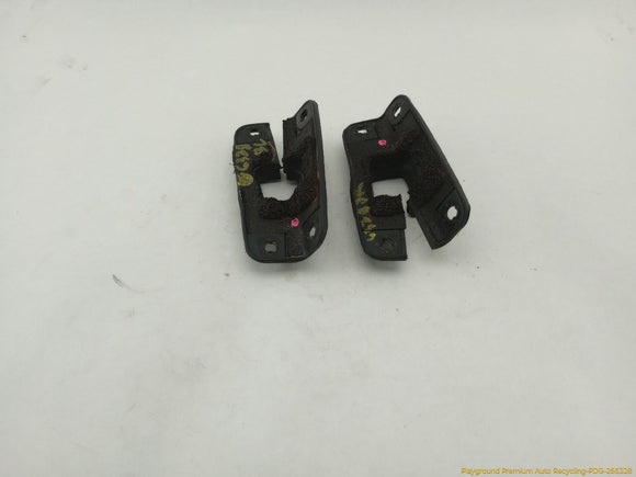Saab 9-5 Pair Of Tailgate Seal Grommets