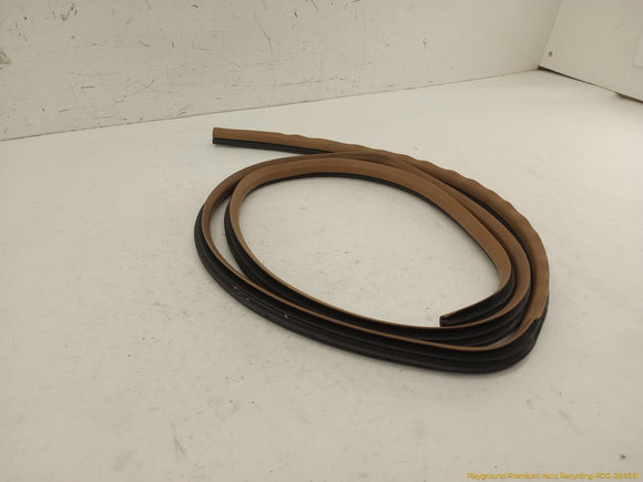 Lincoln Mark VIII Front Left Door Body Side Seal Weatherstrip