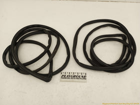 Acura RSX Pair Of Front Door Seal Weatherstrips