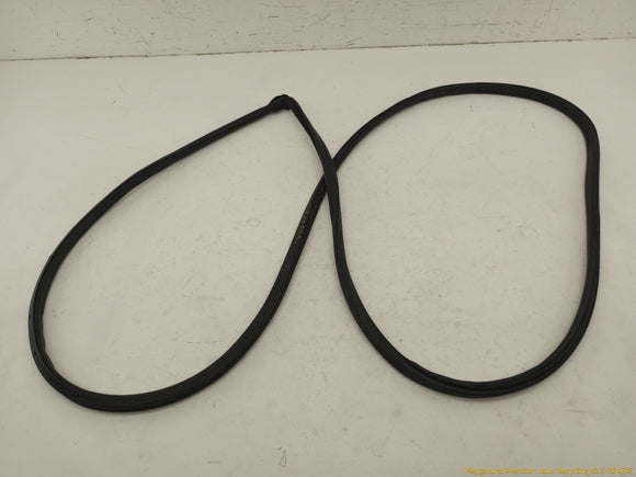 Acura RSX Pair Of Front Door Seal Weatherstrips