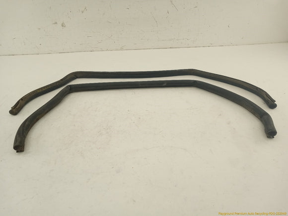 Corvette C4 Pair Of Front Door Upper Window Seal Weatherstrips